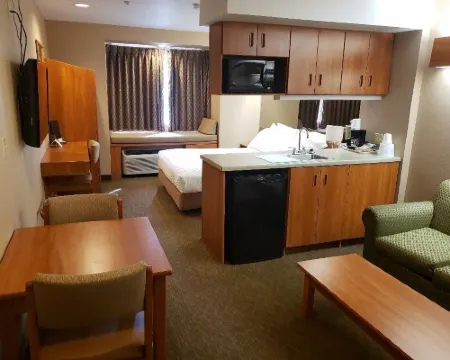 Parry Sound Inn & Suites Hotels in Parry Sound District