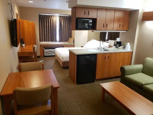 Parry Sound Inn & Suites Hotels in Parry Sound District