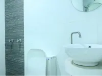أستروتل ديفيسوريا Hotels near الحي الصيني