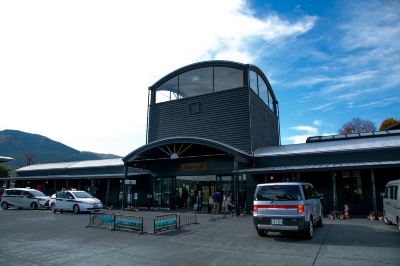 駐車場 和モダンな温泉旅館 湯布院らんぷの宿の写真