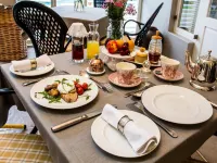 Maison H Guest House Hotels in La Lucia