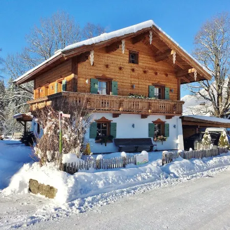 Detached Holiday Home in Ellmau Near the Ski Lift
