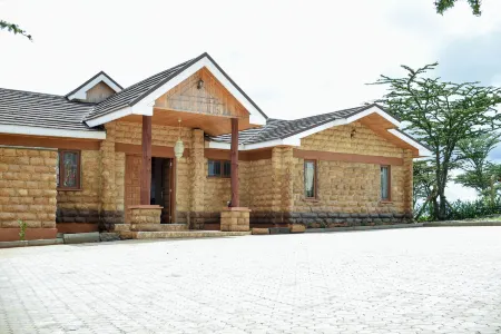 Patch of Heaven - in Kiserian Отели в г. Olooloitikosh