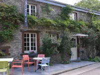 Holiday Home in Bièvre Near Town Center