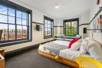 The Maverick by Kasa Hotels in Pittsburgh