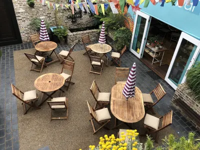 The Beetroot Hotels in Margate