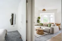 Newport Ship s Nook Cozy Hideaway