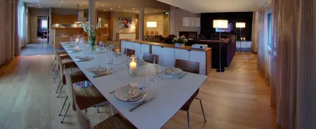 Levi Suites Unna Mànnu