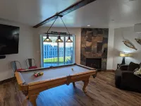 NEW Big Bear Family Cabin & Bestselling Thriller Author Retreat