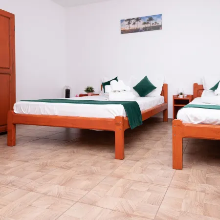 Casa Carina Отели рядом с достопримечательностью «Спа-комплекс Mangalia»
