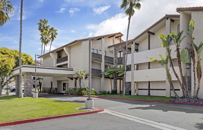 Best Western Carlsbad by the Sea
