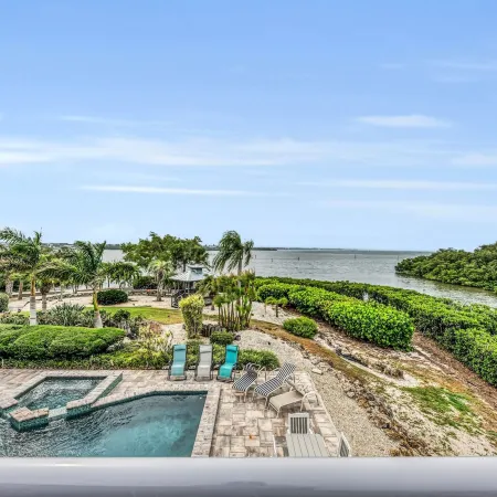 Bay House Retreat Managed by Beach Retreats