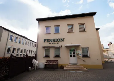 Pension am Schloss Hotels in 