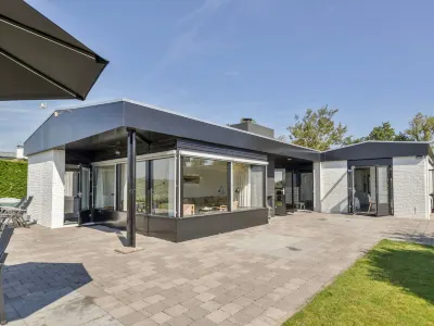 Lakeside Stay in Kamperland