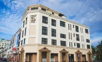 The Corner House Hoteles cerca de Masjid Muhammad Jamalul Alam Mosque