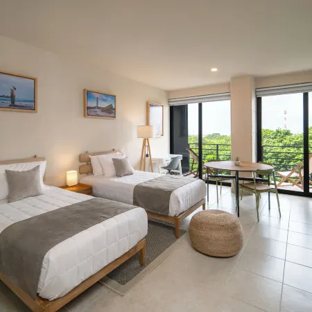 Everglades Suites