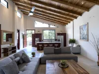 Surfside Apartments - Playa Mar Azul Hotels in Malpais