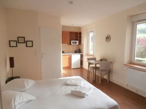 Résidence Zenao Appartements Hôtels à : Hermival-les-Vaux
