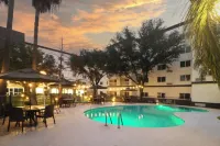 Courtyard Monterrey Airport - Pools