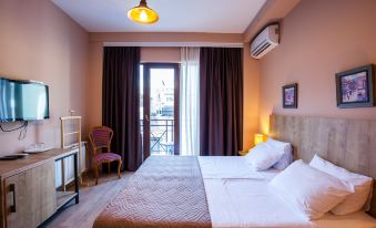 Hotel N16