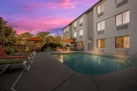 Clarion Pointe Sevierville-Pigeon Forge Hotels in Sevierville