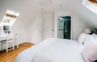 Bay Tree Cottage Hotels in 