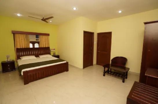 Lloyds Serviced Apartments,Krishna Street,T Nagar Hotels near Pondy Bazaar