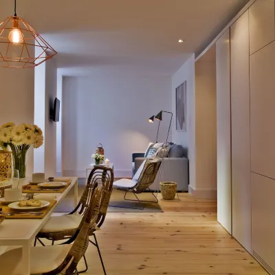 Lisbon Five Stars Apartments Combro 77 โรงแรมใกล้จุดชมวิวซานตากาตารีนา