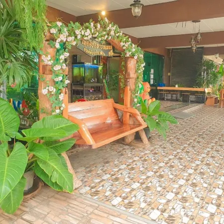Lert Sri Hotel