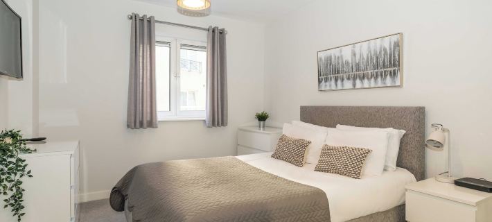 Cotels Centro - Central Location, Parking, Fibre Wifi, Smart TV, Fully Equipped Kitchen ノーザンプトンのホテル