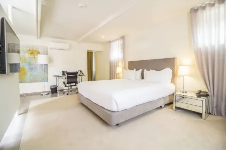 Paço do Bispo Boutique House Отели рядом с достопримечательностью «Дворец Пена»