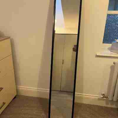 City Centre 1 Bed Sleeps 4 H5 Others