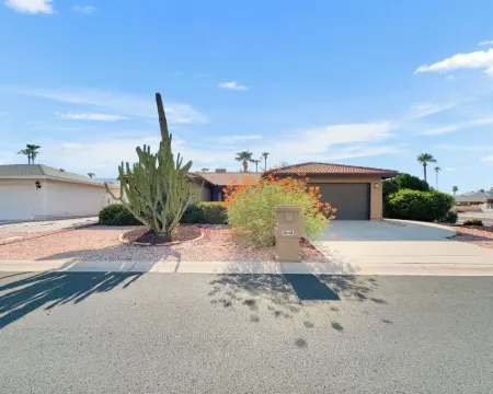 Truro Sun Lakes Hotels in Sun Lakes