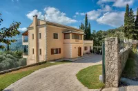Mansion on the Hill Cfu - Villas