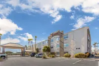 Comfort Suites at Tucson Mall Hotels in Casas Adobes