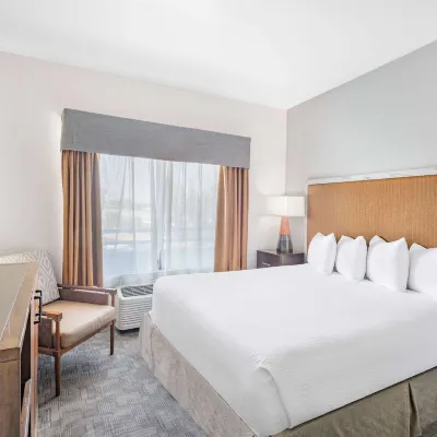 Ramada by Wyndham Bakersfield North Hotels near Dignity Health Arena, Theater and Convention Center
