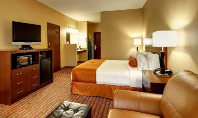 Phoenix Inn Suites Albany فنادق في Lebanon