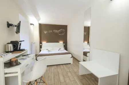 Le Suite del Dormiglione Отели рядом с достопримечательностью «Gallipoli 1° accesso libero al Mare»