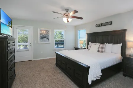 Song of the Sea by Pristine Properties Vacation Rentals