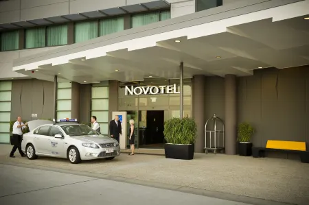 Novotel Brisbane Airport Отели в г. Виннум