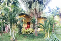 El Ranchito Surfcamp Hotels near Playa Cambutal