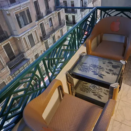 Downtown Family Suites