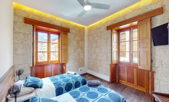 Triana Rooms EH