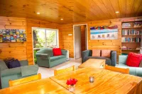 Tatahi Cove Back Packer