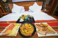 Imbogo Diners and Lounge Hotels in Bufumbira