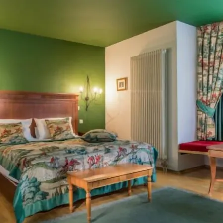Hotel Henry