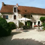 Chambres d'hôtes Au BO Voyage Hotels in Cravant-les-Coteaux