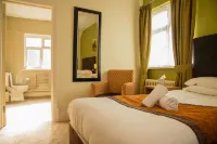 The Twelve Knights Hotels in Aberavon