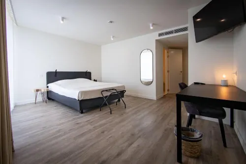 Hotel Bell-X Kortrijk-Wevelgem فنادق في Mouscron