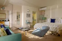 The Hideaway- 21 and over Hotels in Palm Springs